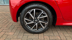 Toyota Yaris 1.5 Hybrid Design 5dr CVT Hybrid Hatchback